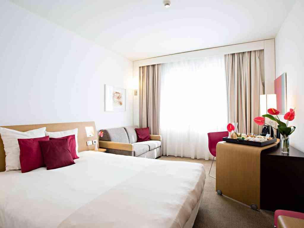โนโวเทล ซาแลร์โน เอสต์ อาเรกี Hotel ภายนอก รูปภาพ